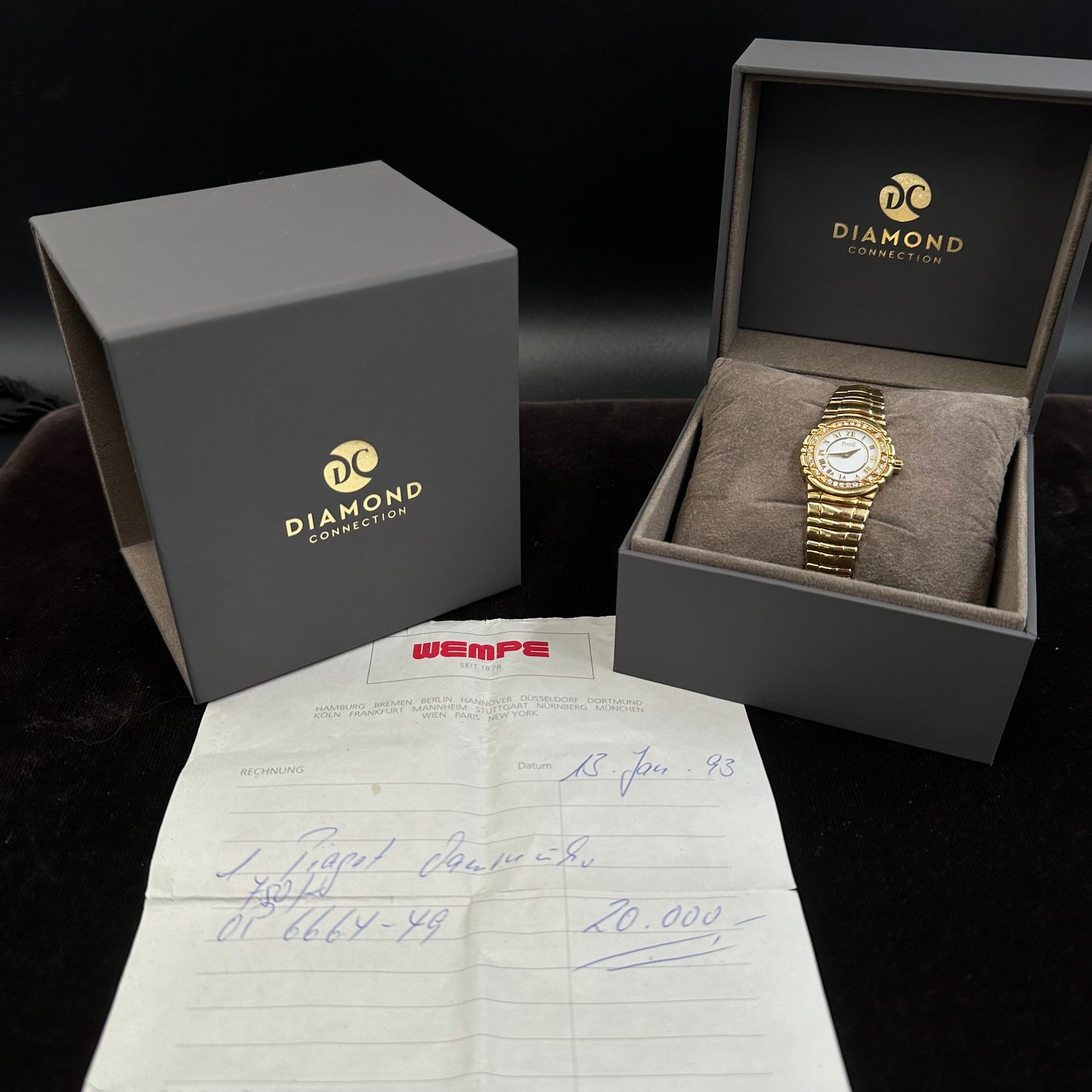 Piaget TANAGRA-Kollektion Damenuhr 18Karat 750er Gelbgold Römische Ziffern Brillanten Diamanten PIAGET